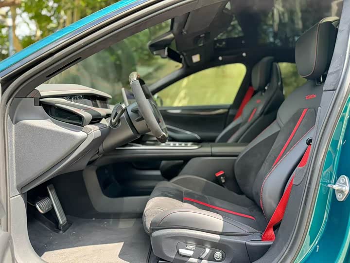 Фото 4 - Xiaomi SU7 Ultra