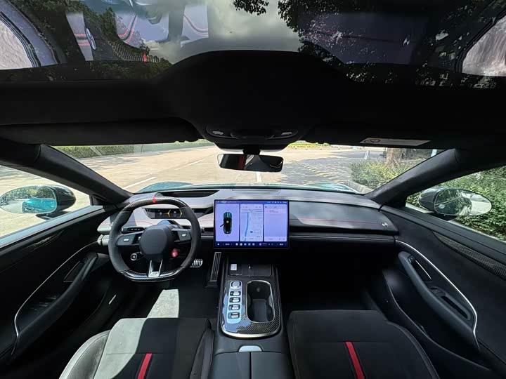 Фото 6 - Xiaomi SU7 Ultra