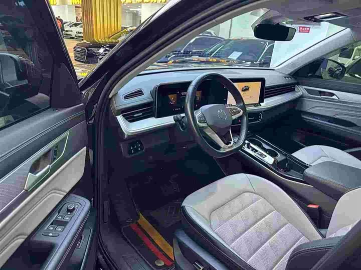 Фото 4 - Volkswagen Tavendor