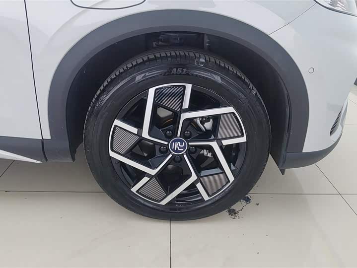 Фото 6 - BYD Yuan Plus