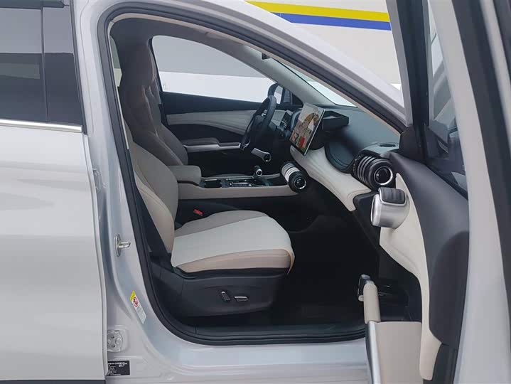 Фото 8 - BYD Yuan Plus