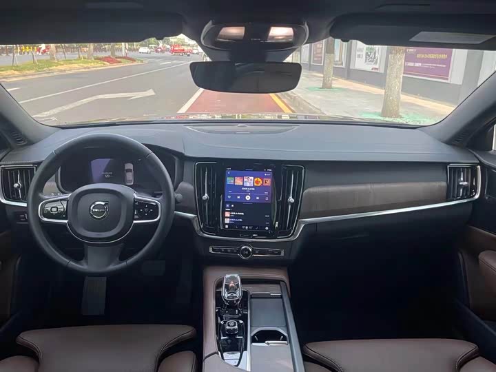 Фото 6 - Volvo S90