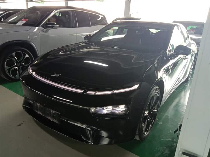 Фото 2 - XPeng P7