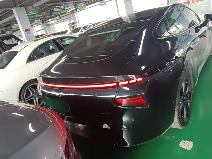 Фото 6 - XPeng P7