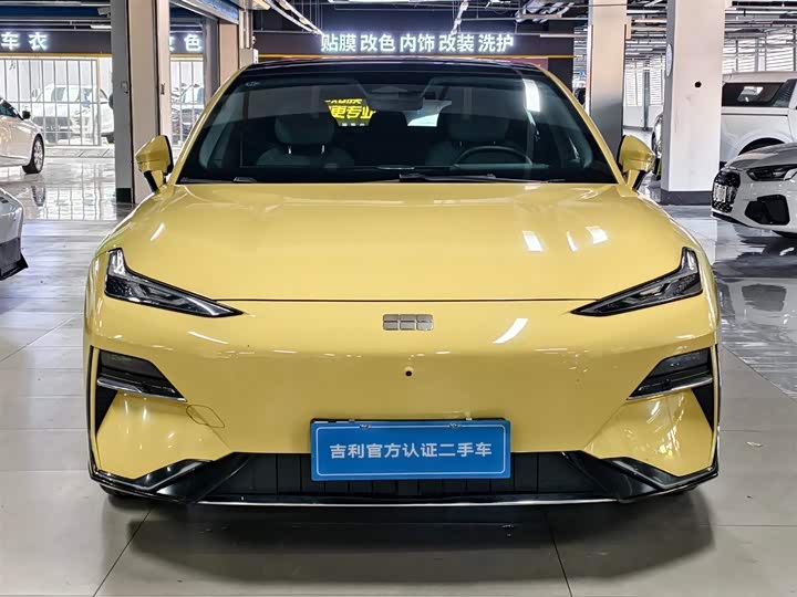 Фото 3 - Geely Galaxy E8