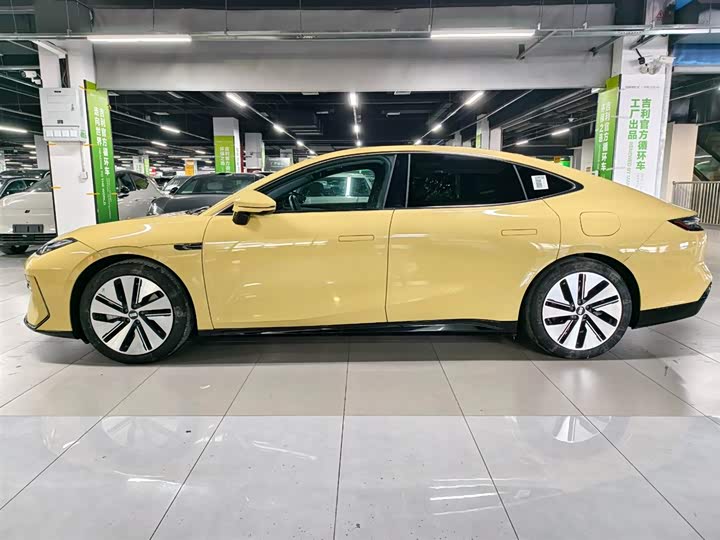 Фото 5 - Geely Galaxy E8