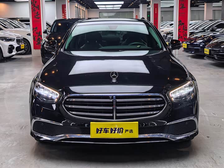 Фото 2 - Mercedes-Benz E-Class