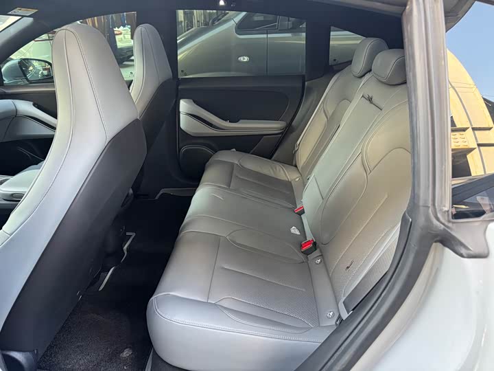 Фото 6 - Nio ET5