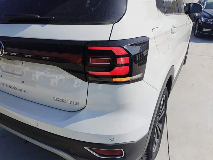 Фото 8 - Volkswagen Tacqua