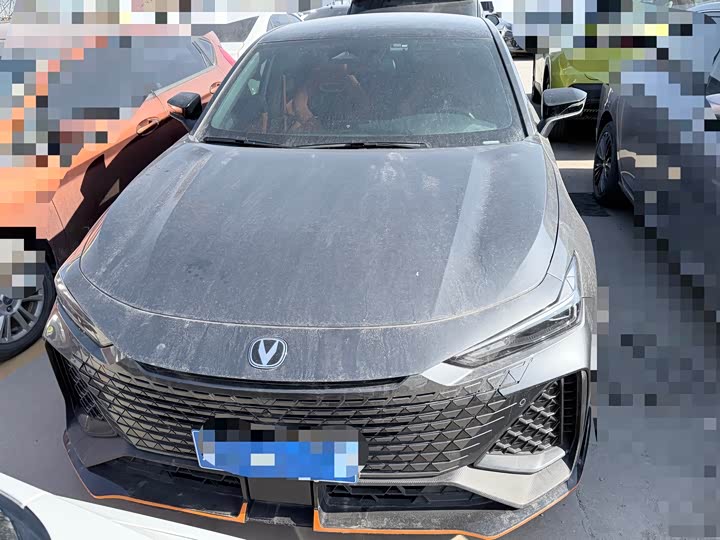 Фото 2 - Changan UNI-V