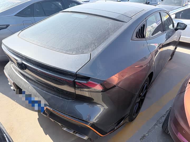 Фото 9 - Changan UNI-V