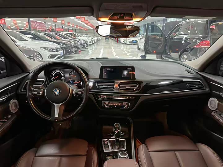 Фото 8 - BMW 1 Series