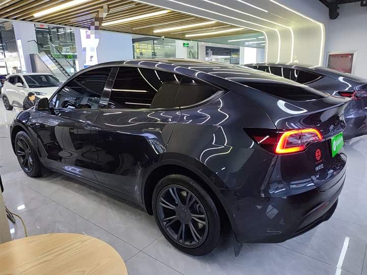 Фото 5 - Tesla Model Y