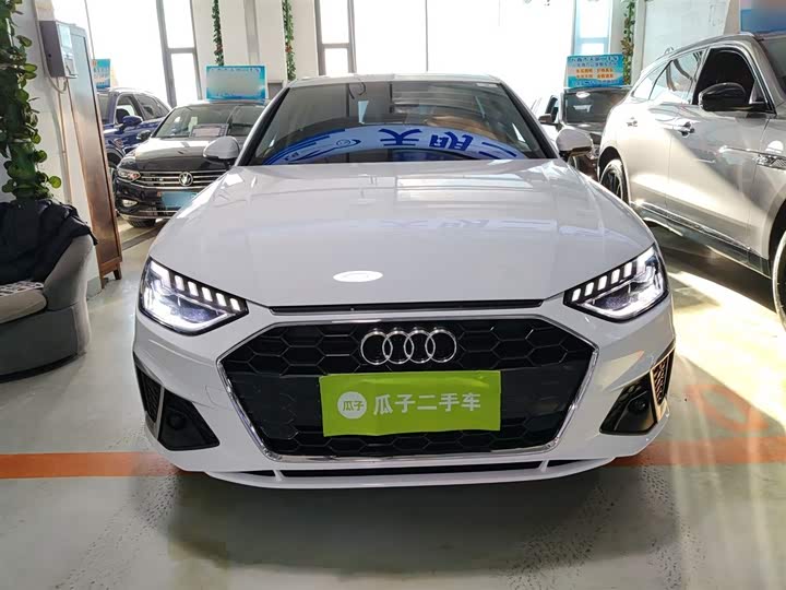 Фото 3 - Audi A4L