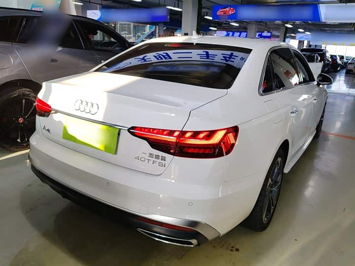 Фото 7 - Audi A4L