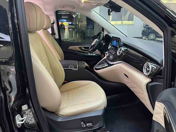 Фото 6 - Mercedes-Benz Vito