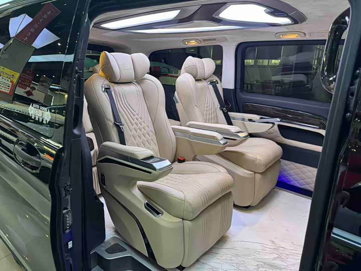 Фото 7 - Mercedes-Benz Vito