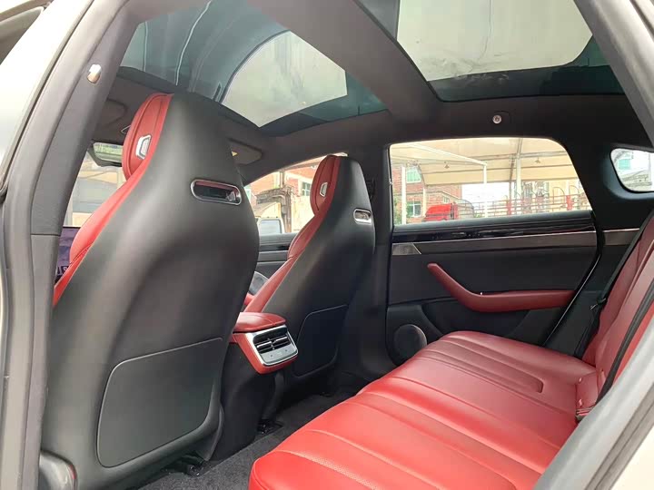 Фото 6 - Luxeed S7