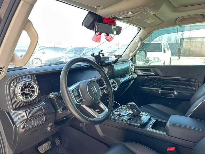 Фото 5 - Tank 300