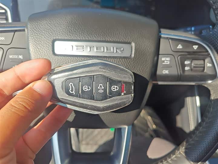 Фото 9 - Jetour X95