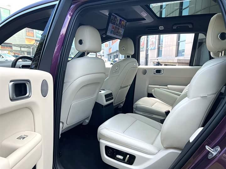 Фото 8 - LiXiang L9