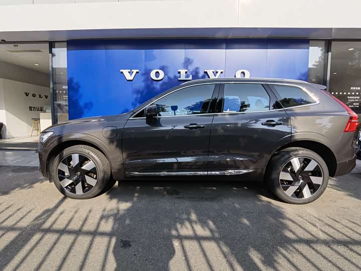 Фото 4 - Volvo XC60 Hybrid
