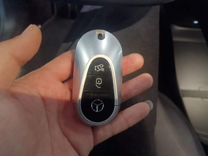 Фото 9 - Mercedes-Benz EQE AMG