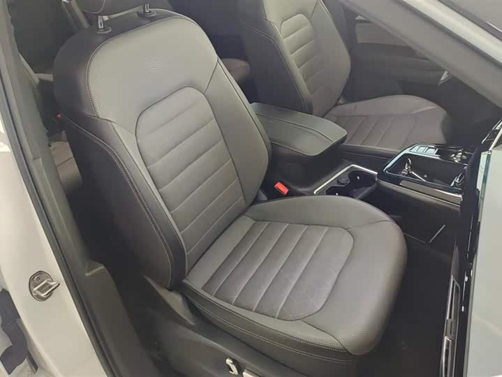 Фото 8 - Volkswagen Talagon