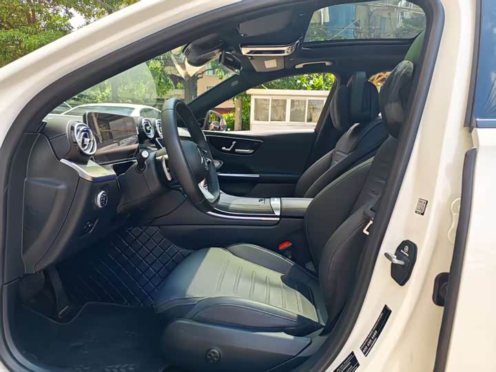 Фото 7 - Mercedes-Benz C-Class