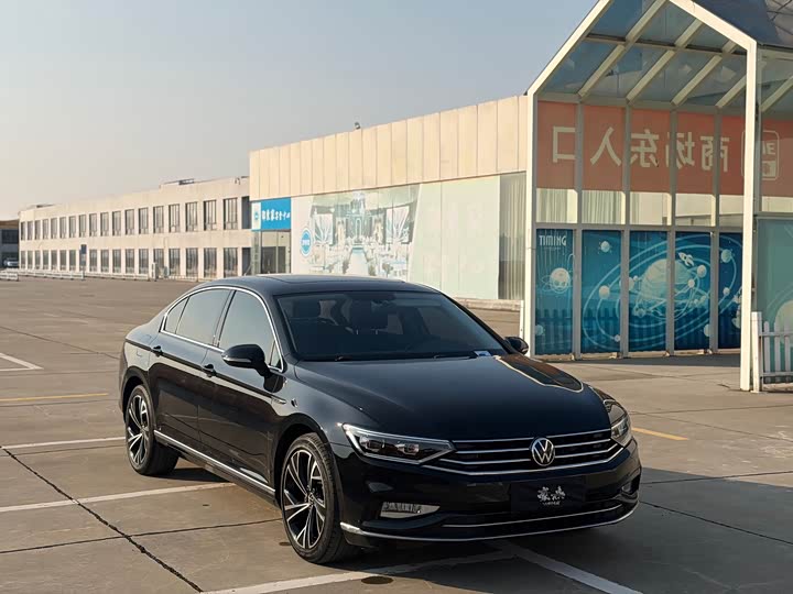 Фото 3 - Volkswagen Magotan