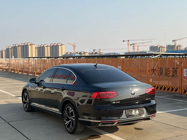 Фото 4 - Volkswagen Magotan