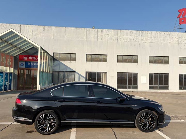 Фото 8 - Volkswagen Magotan