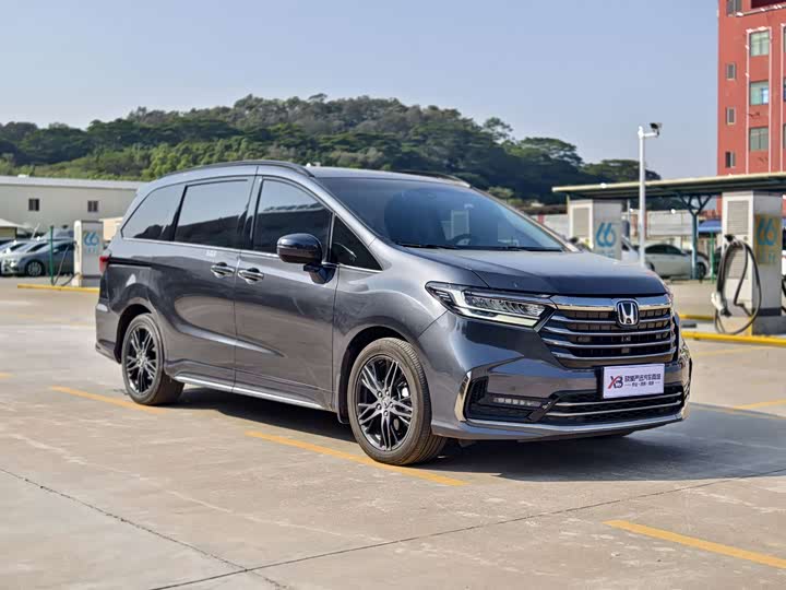 Фото 3 - Honda Odyssey