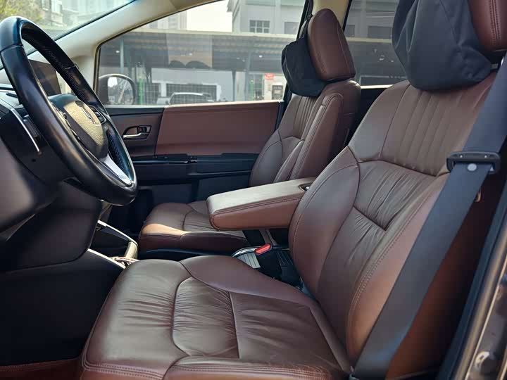 Фото 7 - Honda Odyssey