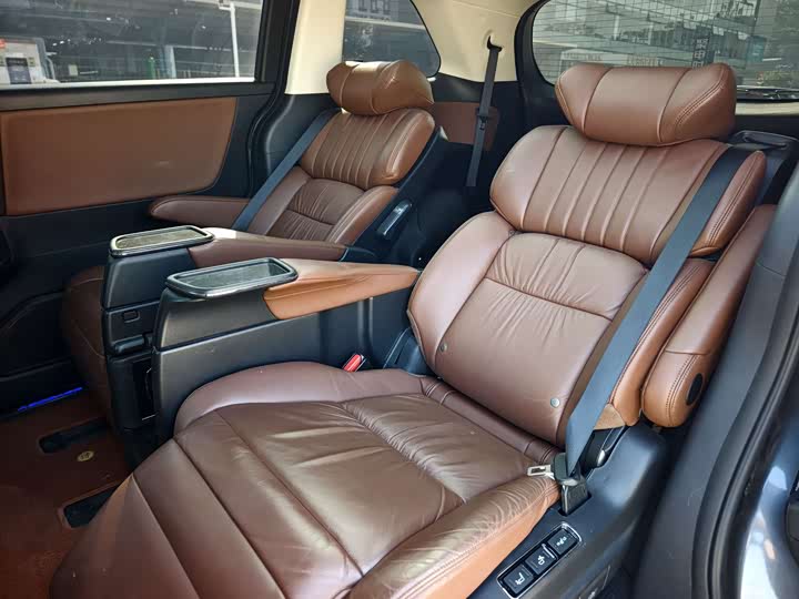 Фото 9 - Honda Odyssey