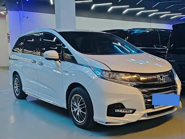 Фото 2 - Honda Odyssey