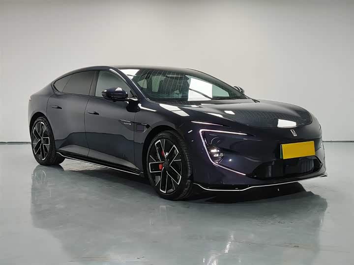 Фото 2 - Avatr 12