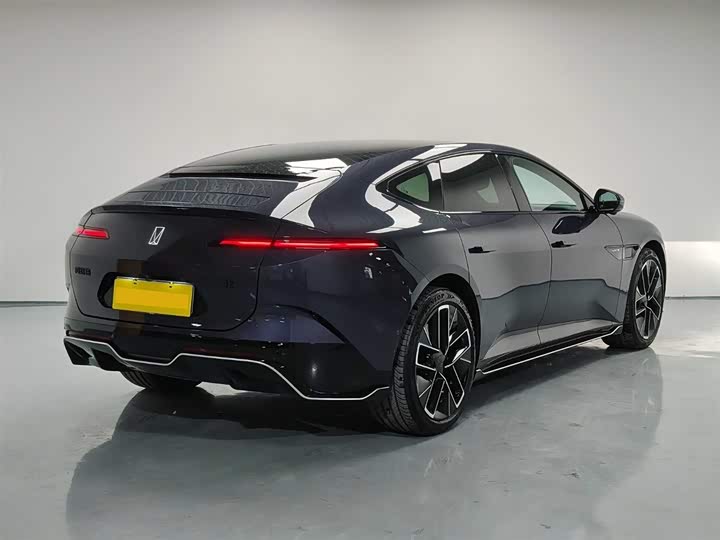 Фото 9 - Avatr 12