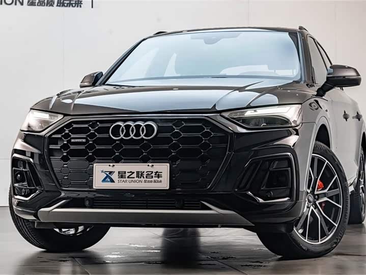 Фото 3 - Audi Q5L