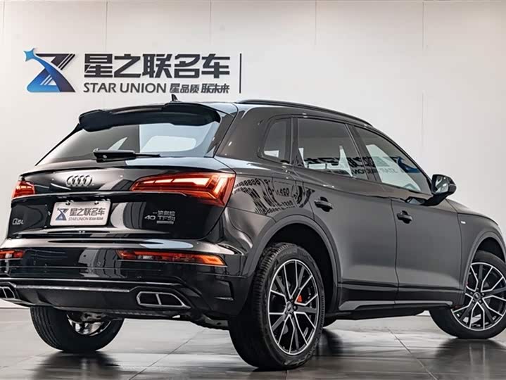 Фото 7 - Audi Q5L