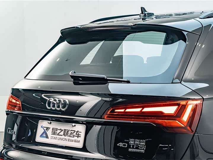 Фото 9 - Audi Q5L