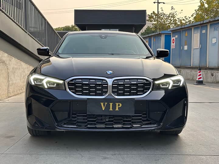 Фото 2 - BMW 3 Series