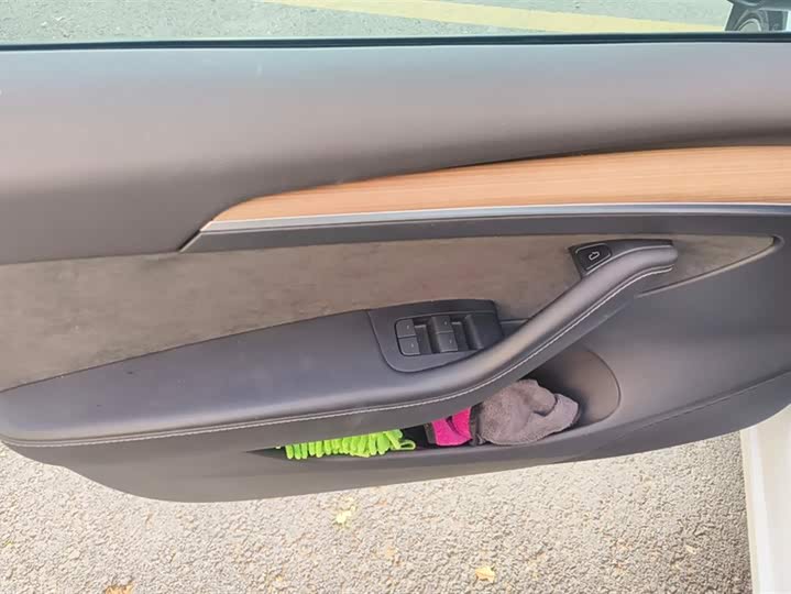 Фото 7 - Tesla Model 3