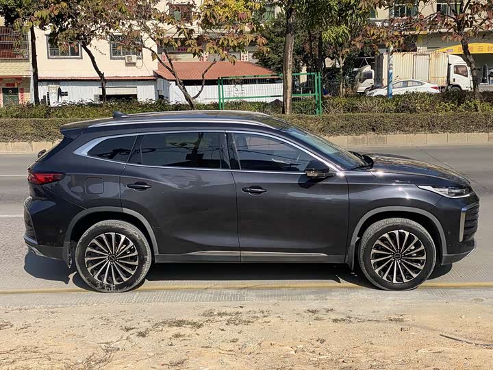 Фото 2 - Exeed TXL