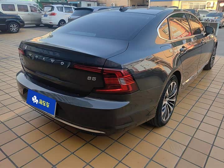 Фото 3 - Volvo S90