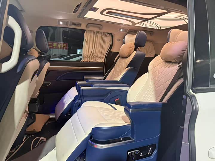 Фото 3 - GAC Trumpchi M8