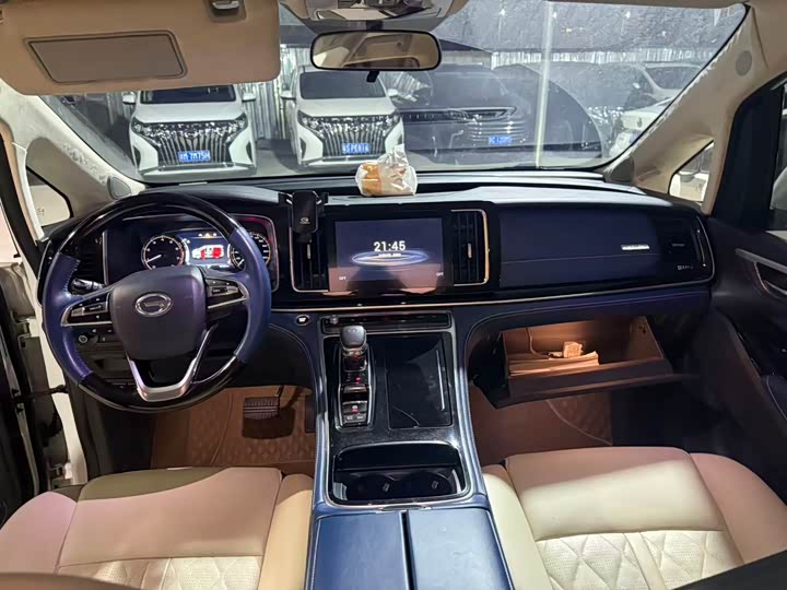 Фото 4 - GAC Trumpchi M8