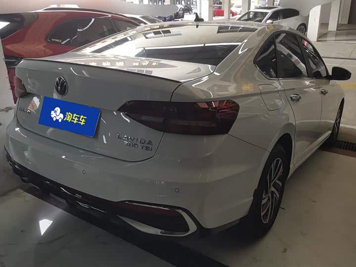 Фото 3 - Volkswagen Lavida