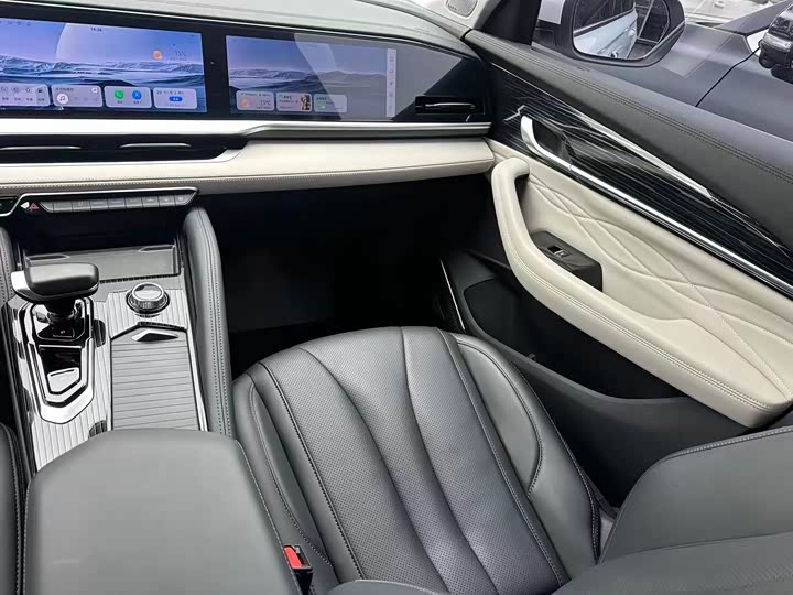 Фото 7 - Geely Monjaro