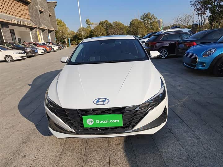 Фото 3 - Hyundai Elantra N line